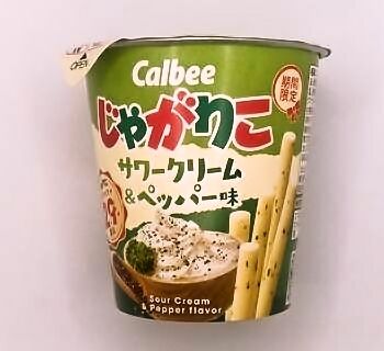 Calbee じゃがりこ サワークリーム＆ペッパー味 期間限定